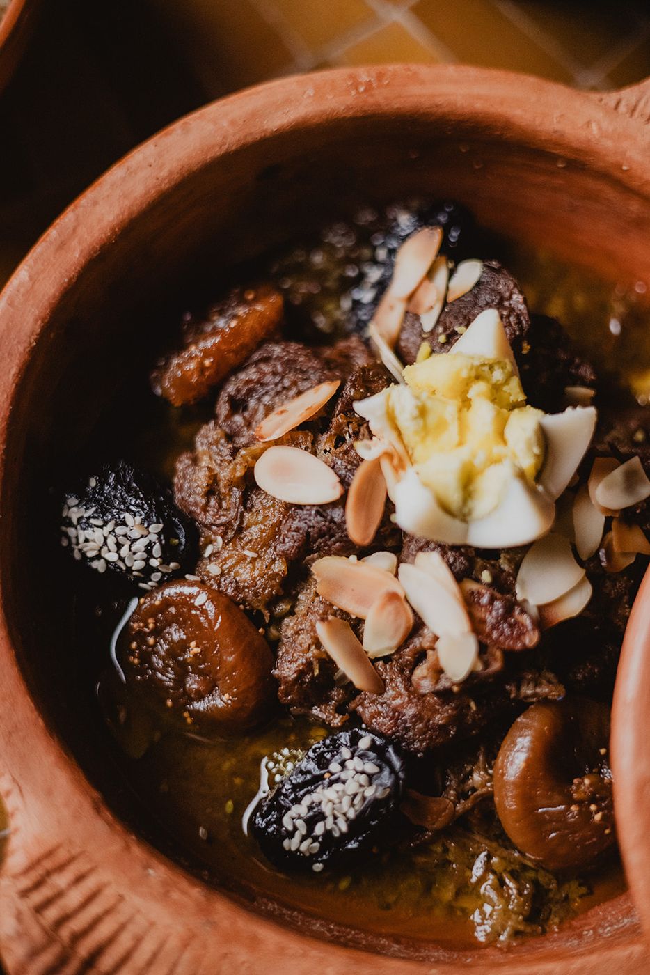 Beef tagine with prunes and almonds